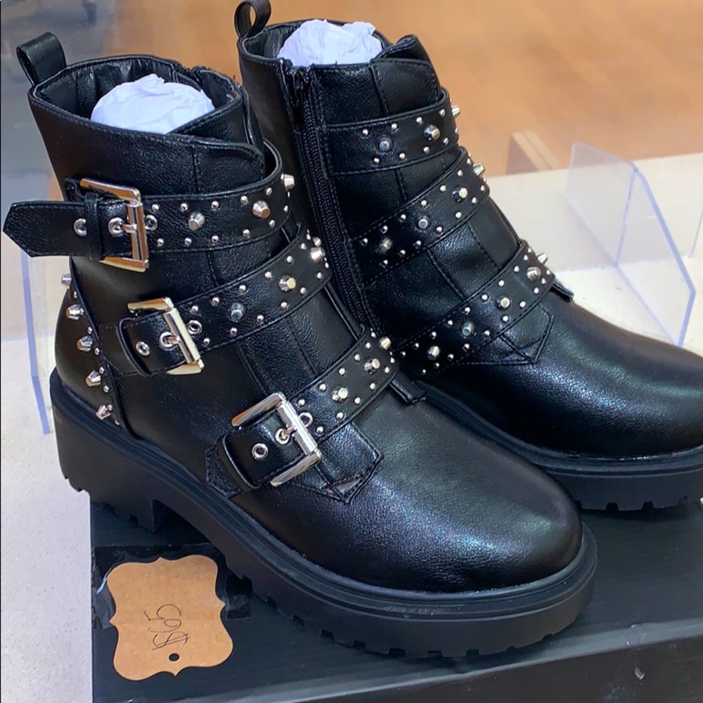 black chunky boots